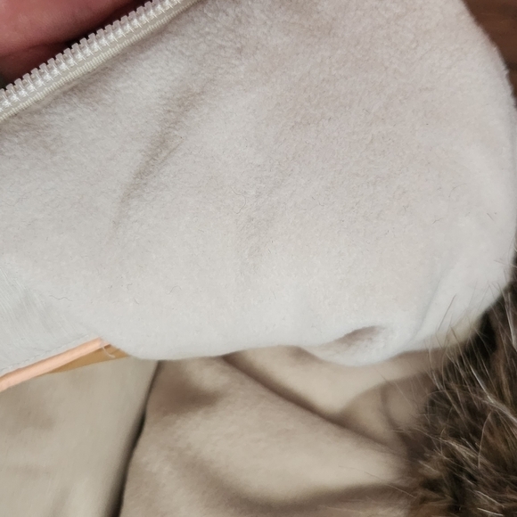 PRANA FAUX FUR LINED PUFFER VEST - Picture 14 of 14